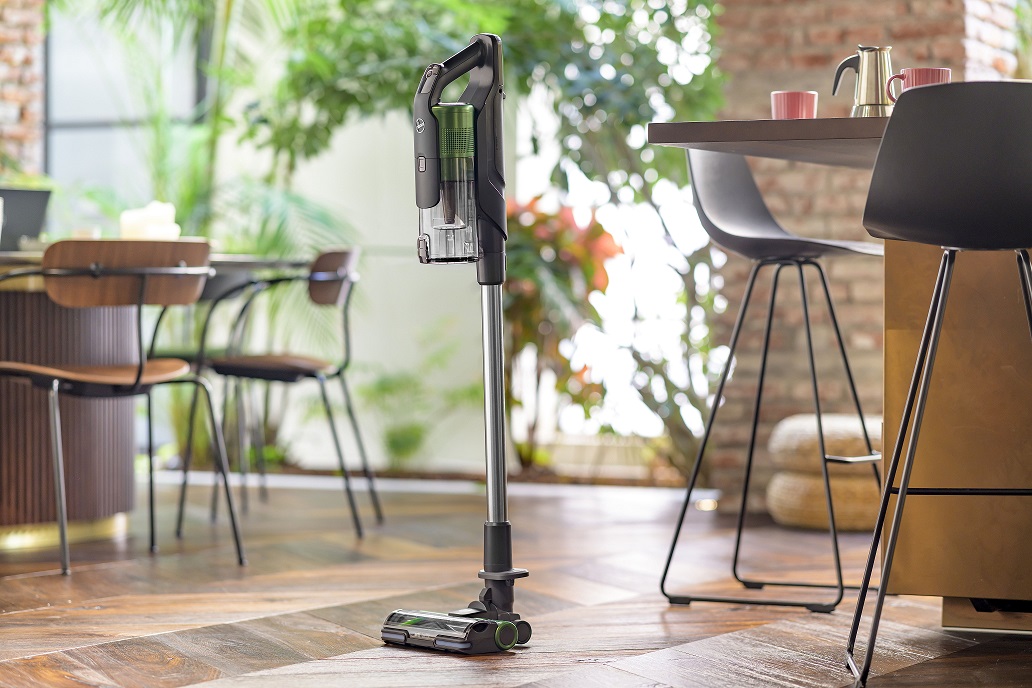 Hoover presenta il nuovo aspirapolvere senza filo HF9 - Villaggio  Tecnologico