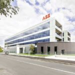 ABB celebra il 90° anniversario del marchio SACE
