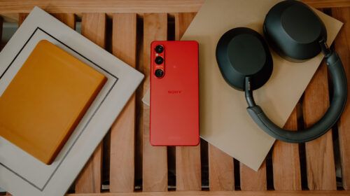 Sony Xperia 1 VI disponibile nella nuova colorazione rosso scarlatto