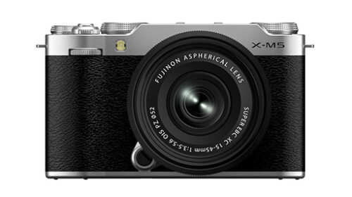 Fujifilm lancia la fotocamera digitale mirrorless FUJIFILM X-M5