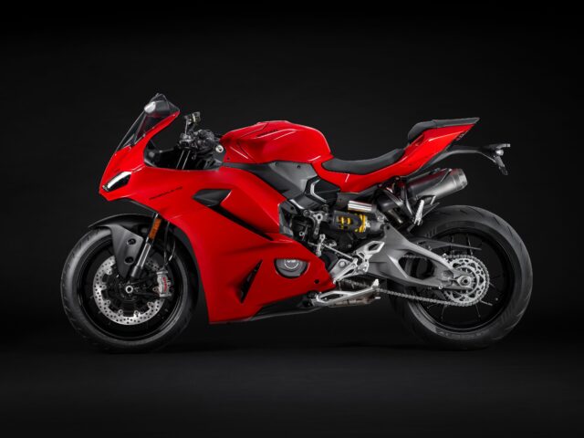 Ducati presenta le nuove Panigale V2 e Streetfighter V2